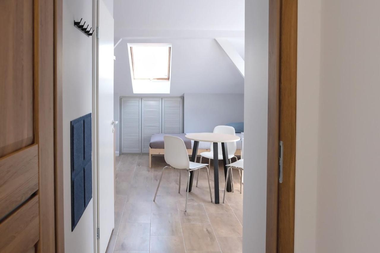 Apart Hostel S8 Blizne Jasinskiego 外观 照片