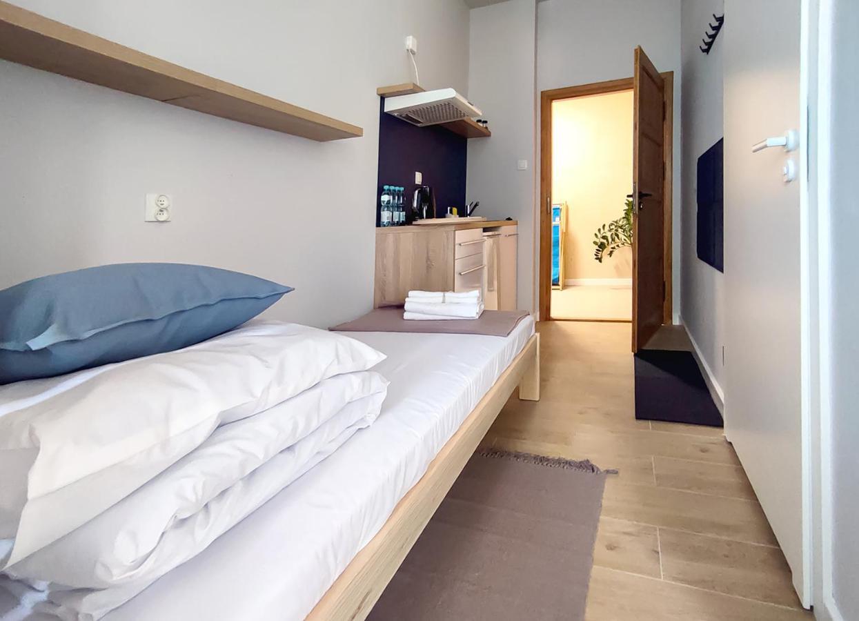 Apart Hostel S8 Blizne Jasinskiego 外观 照片
