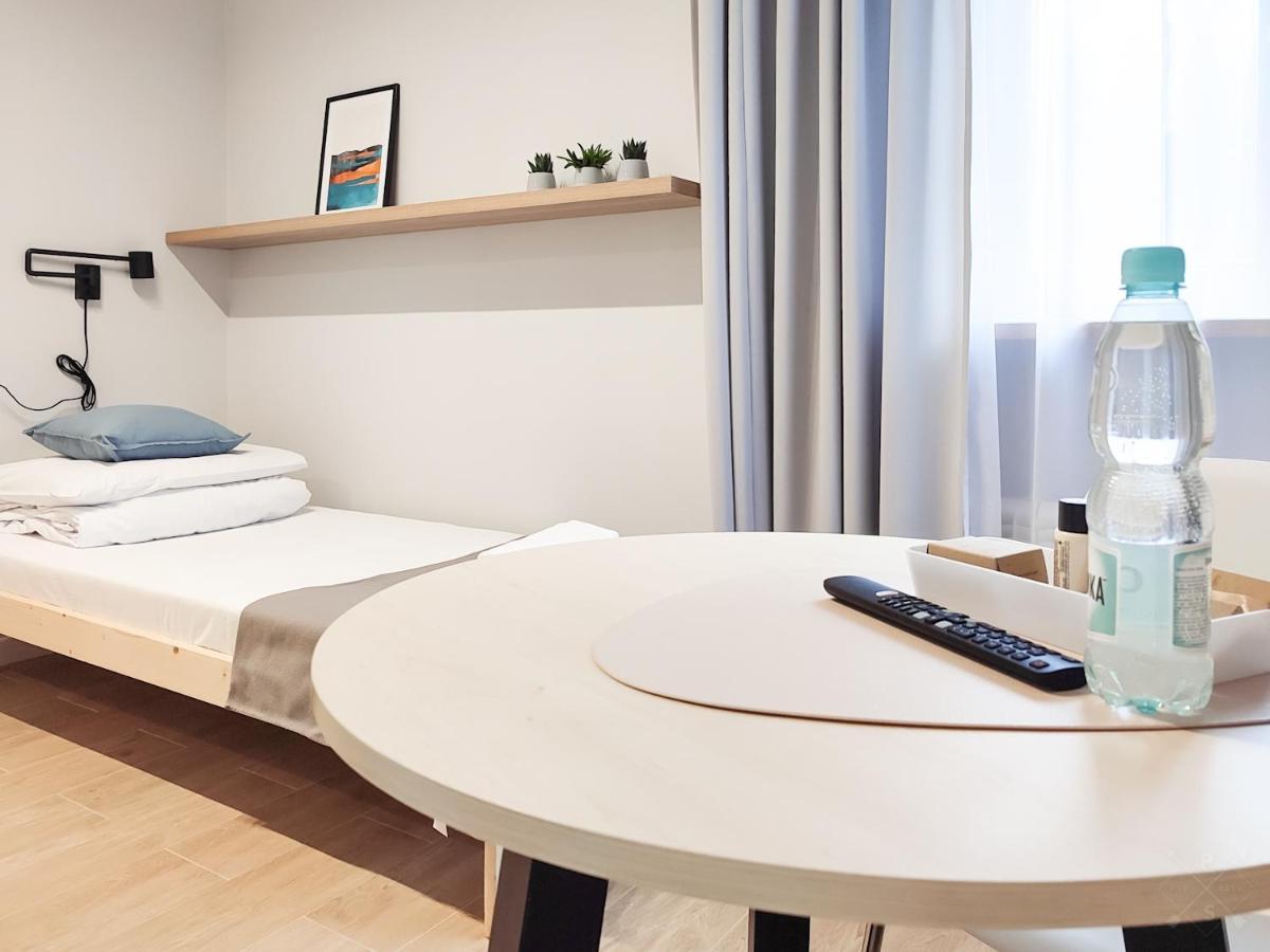 Apart Hostel S8 Blizne Jasinskiego 外观 照片