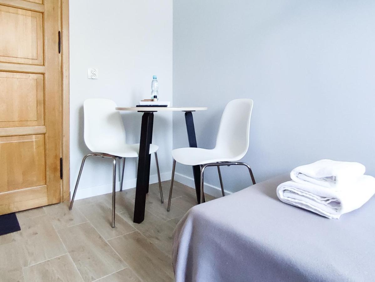 Apart Hostel S8 Blizne Jasinskiego 外观 照片